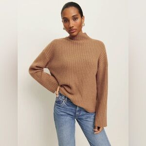Reformation Lawson Oversized Cashmere Turtleneck Natural - Size M